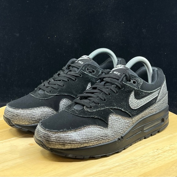Nike Air Max 454746-005 Premium Black Metallic Hematite Women’s Sz 7.5 Running - Picture 2 of 10